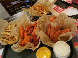 Wingstop food