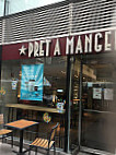 Pret A Manger 3rd Ave inside