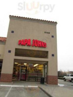 Papa Johns Pizza outside