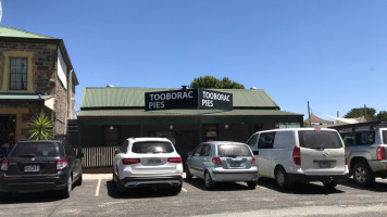 Tooborac Pie Shop outside