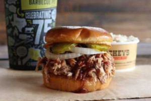 Dickey's Barbecue Pit food