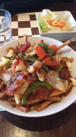 Hippi Poutine food