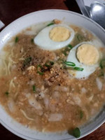 Tibz Batchoyan food