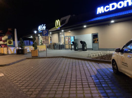 Mcdonald's outside