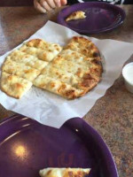 Bullman's Pizza Of Helena food