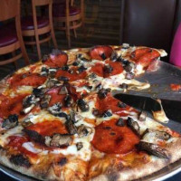 Albertino's Brick Oven Eatery food