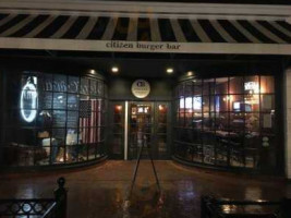 Citizen Burger inside