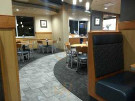 Culver's inside