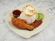 Nasi Lemak Makcik Kiah (cyberjaya) food