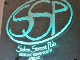 Salem Street Pub  food