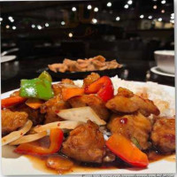 Simon's Chinese Cuisine food