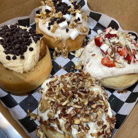 Cinnaholic food