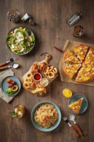 Pizza Hut Thomson Plaza food