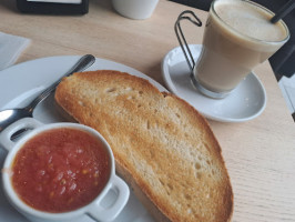 Yaldara Cafeteria food