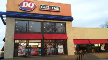 Dairy Queen Grill Chill outside