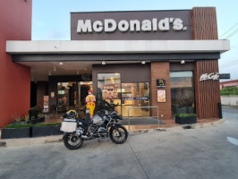 Mcdonald's outside