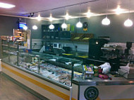 Rowans Deli inside