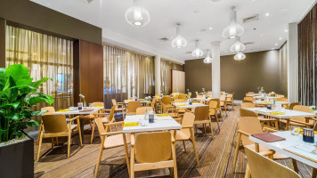 Field House Restaurant - Novotel Sydney Central food