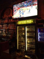 Cutter's Pub food