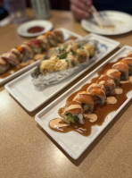 Oko Sushi food