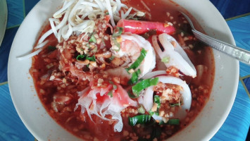 ก๋วยเตี๋ยวเจ้ทิพย์ food