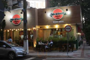 Margherita Trattoria E Pizzaria inside