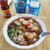 ก๋วยเตี๋ยวแต๋วจ๋า food