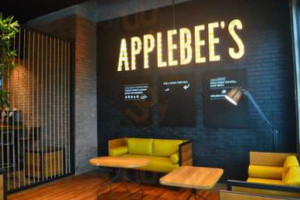 Applebee’s inside