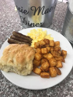 Cassie Mae's Diner food