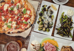 Rise Pizzeria food