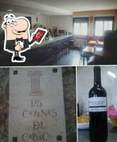 Las Cavenes Del Cabaco food