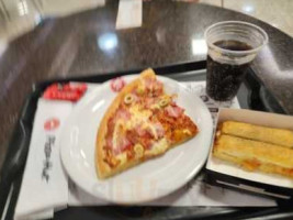 Pizza Hut food