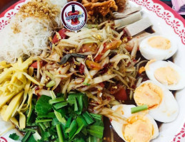 ร้าน​ส้มตำติดลม food