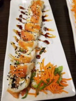 La Isla Yokomo Sushi And Seafood food