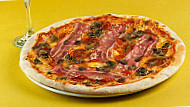 Pizzaria Bella Venezia food