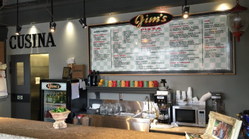 Jim's Pizza food