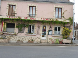 Auberge Du Bon Laboureur outside