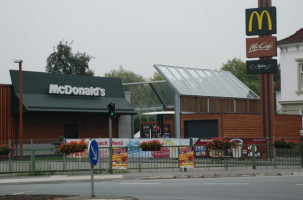 Mcdonald's outside