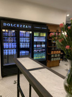 Dolcezza Gelato inside