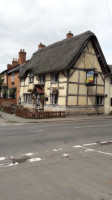 The Stags Head outside