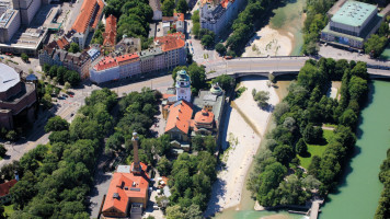 Cafe im Mullerschen Volksbad outside