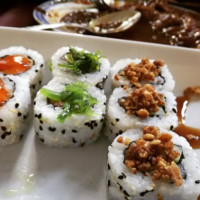 Sheng Li Sushi House food