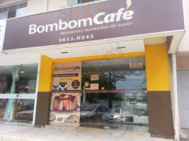 Bombomcafe outside