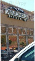 Kneaders Bakery Cafe food