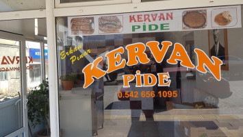 Kervan Pide outside