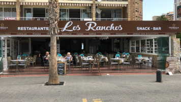 Los Ranchos inside