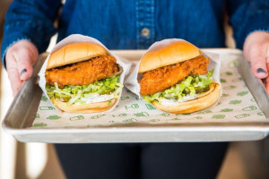 Shake Shack First National Building Downtown Detroit food