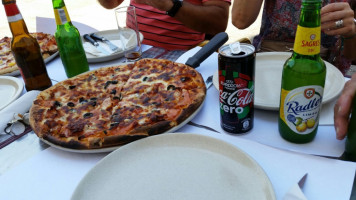 Cafe Pizzaria Pires food