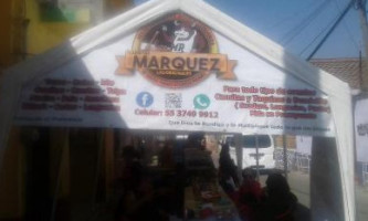 Carnitas Marquez outside