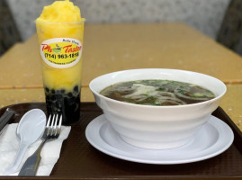 Pho Tastee food